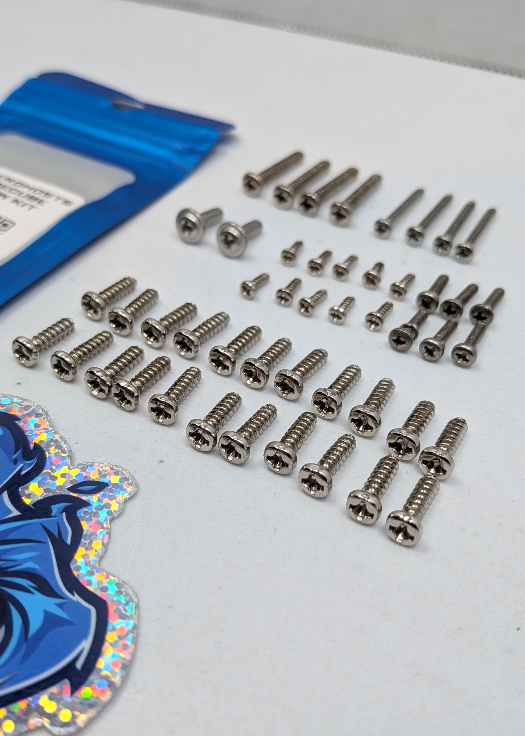 Nintendo GameCube Console Replacement Screw Kit / Set - New