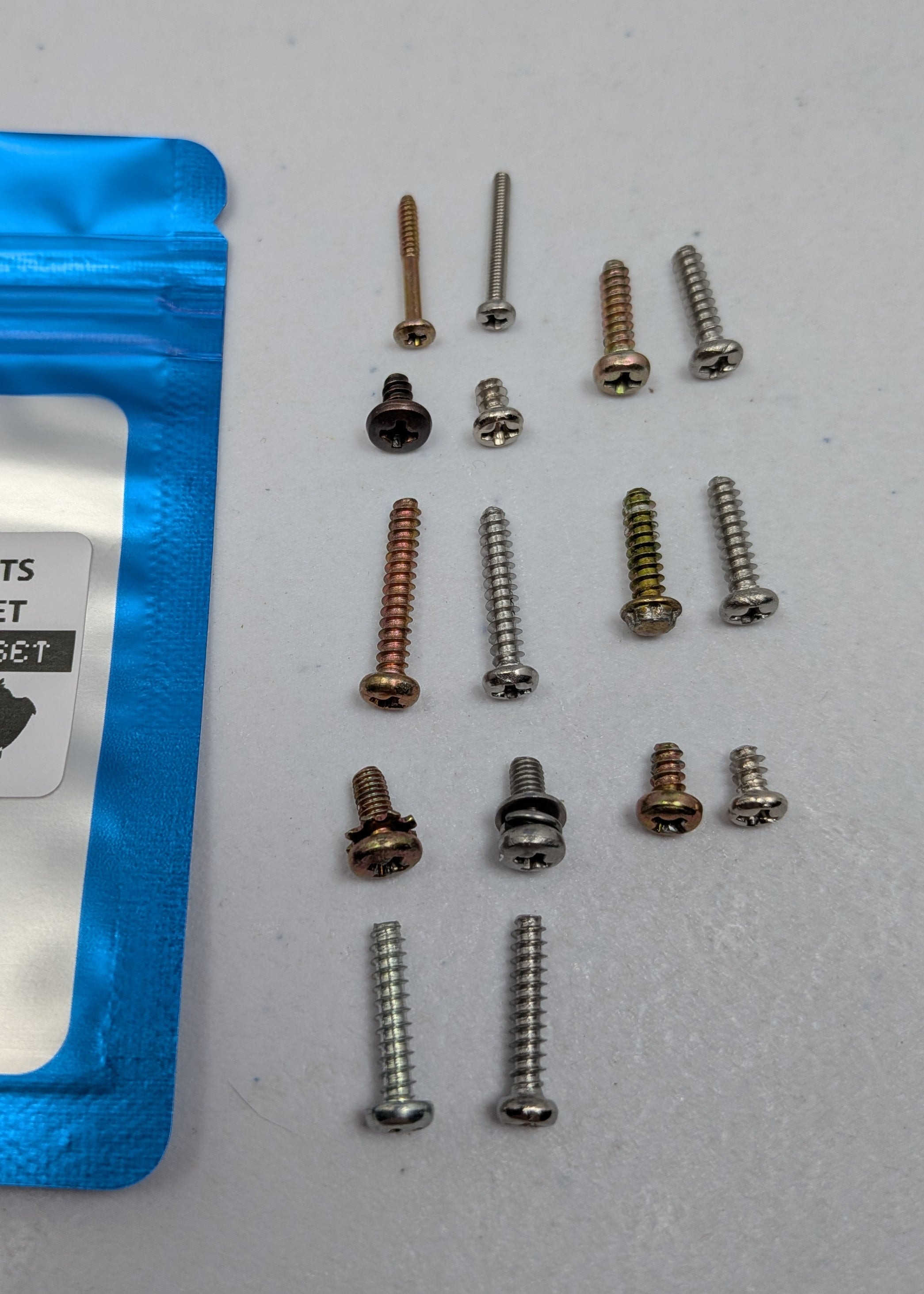 Nintendo 64 / N64 - New Complete Screw Set / Kit
