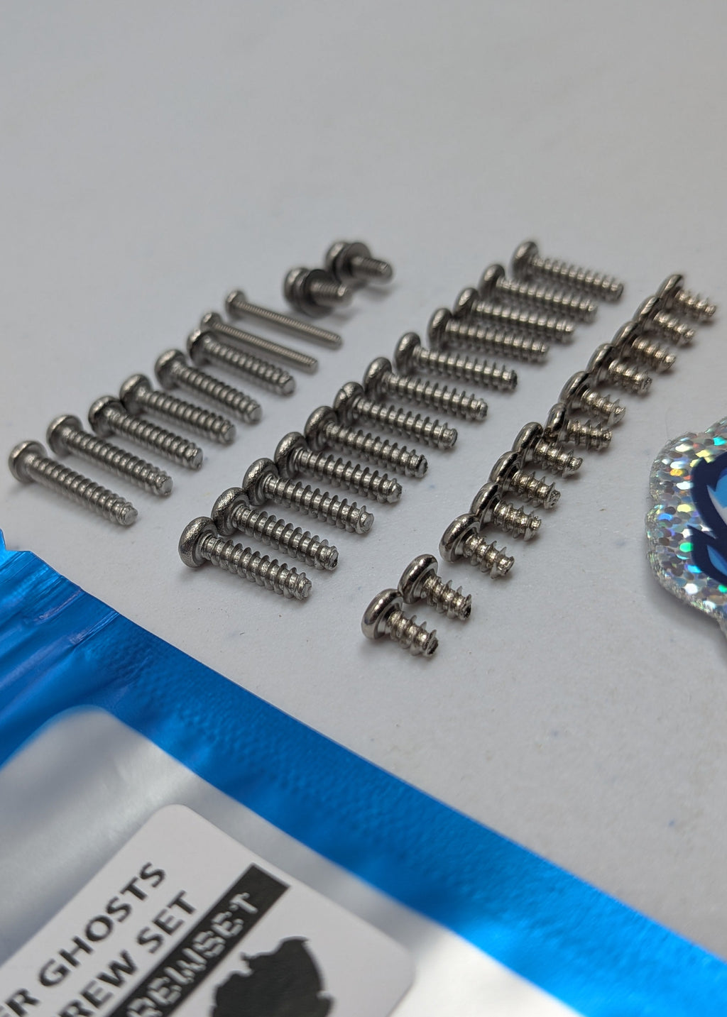 Nintendo 64 / N64 - New Complete Screw Set / Kit
