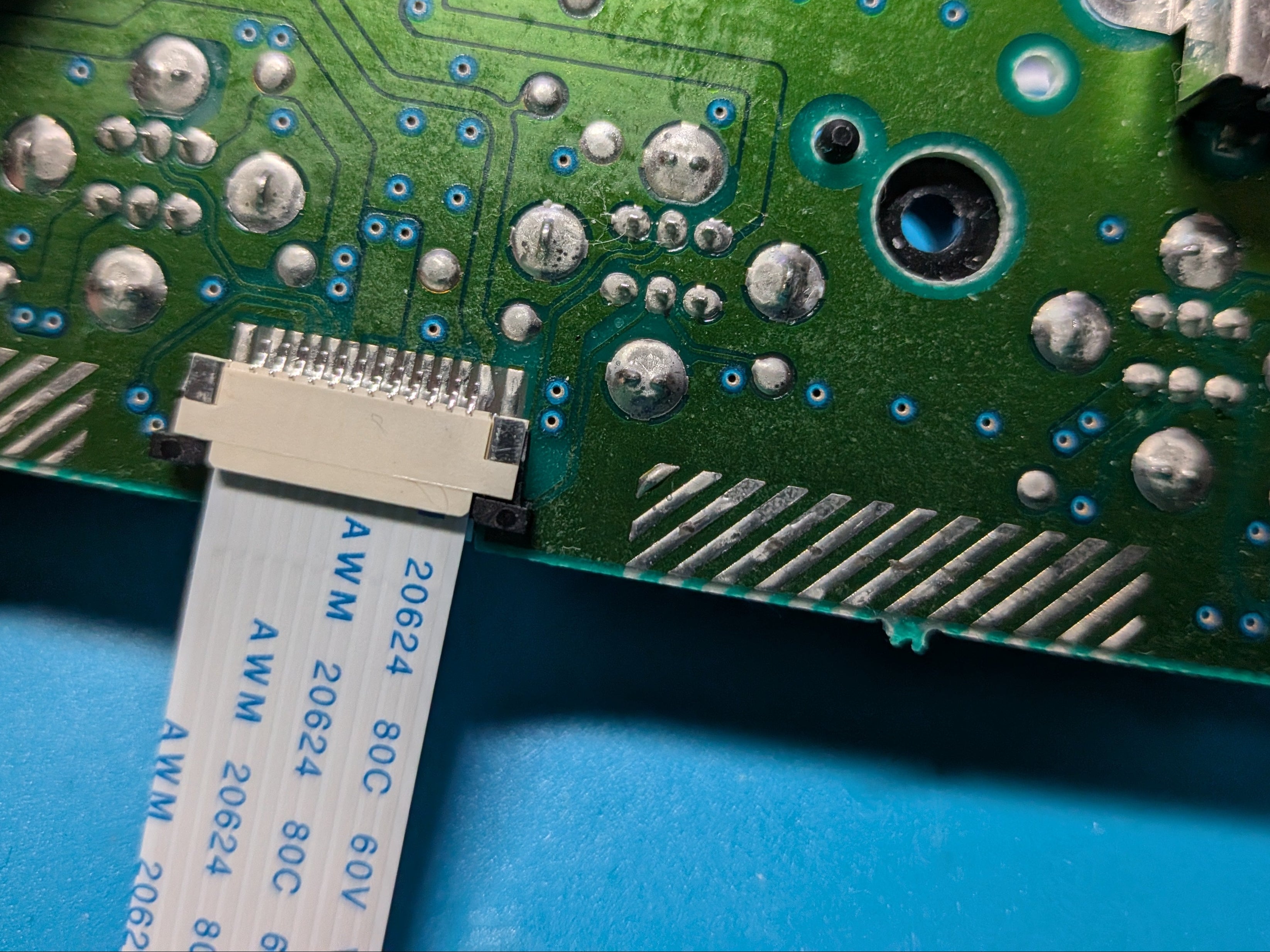 Nintendo GameCube Controller PCB Flex and Connector